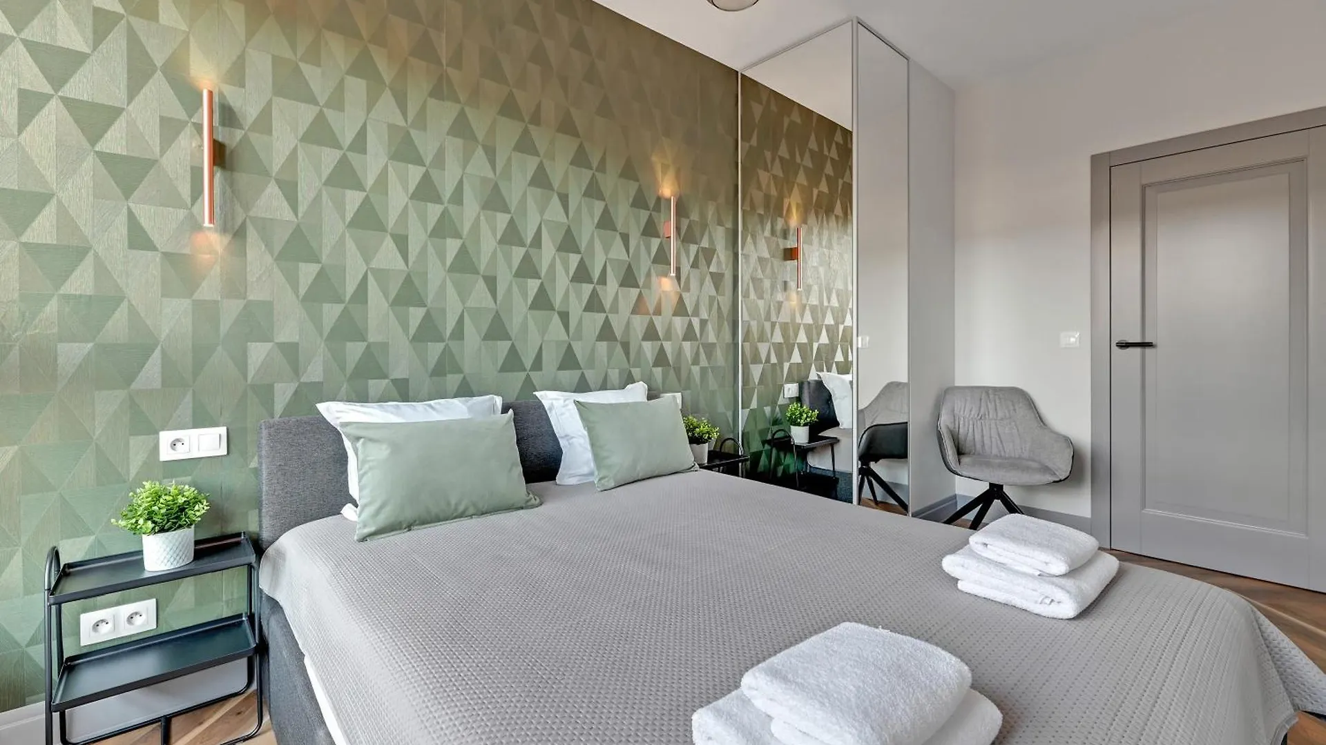 Doki Apartments By Staywin Gdańsk 0*,