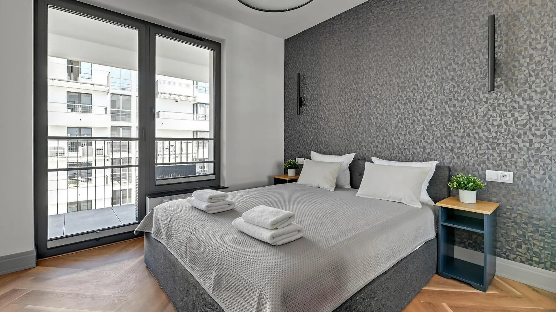 Doki Apartments By Staywin Gdańsk